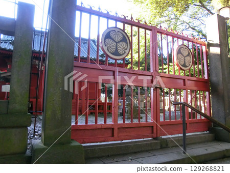 川越千羽東照宮神殿大門（埼玉縣川越市） 129268821