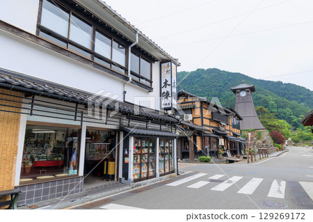 Izushi Castle, Castle Gate, Castle Bridge, Castle Town, Clock Tower, Izushi Town, Toyooka City, Hyogo Prefecture Izushi Castle, Castle Gate, Castle Bridge, Castle Town, Clock Tower, Izushi Town, Toyooka City, Hyogo Prefecture 129269172