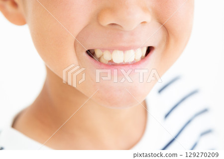 Smiling elementary school boy 129270209