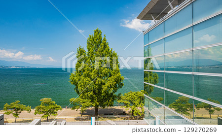滋賀縣大津市琵琶湖渚公園的夏季風景 滋賀縣大津市琵琶湖渚公園的夏季風景 129270269