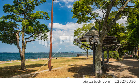 Summer scenery at Lake Biwa Nagisa Park, Otsu City, Shiga Prefecture Summer scenery at Lake Biwa Nagisa Park, Otsu City, Shiga Prefecture 129270336