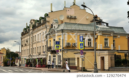 Old houses on a beautiful street in Moscow Old houses on a beautiful street in Moscow 129270474