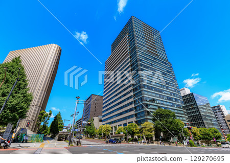 東京都千代田區九段、九段下十字路口（昭和館、北之丸廣場） 129270695