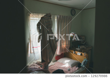 curtain, laundry, blindfold 129270986