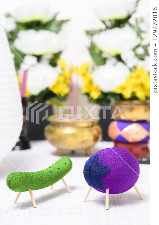 神馬（佛壇上擺放黃瓜，茄子朝外） 129272016