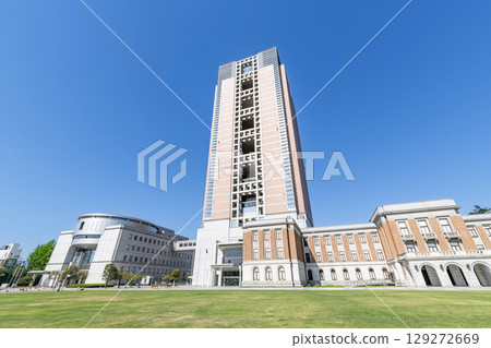 群馬縣前橋市晴朗天空下的群馬縣廳及群馬縣議會大廈 群馬縣前橋市晴朗天空下的群馬縣廳及群馬縣議會大廈 129272669