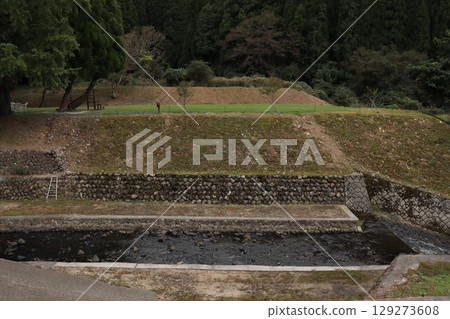 秋意漸濃的米坦河源頭 129273608