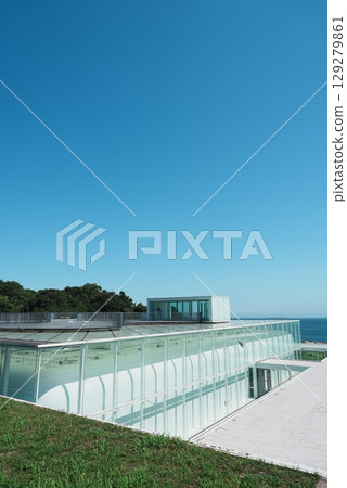 [Vertical photo] Yokosuka Museum of Art 129279861
