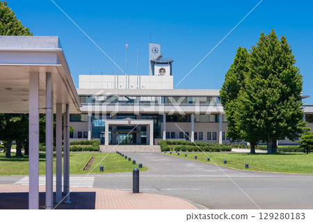 國防學院 國防學院 129280183