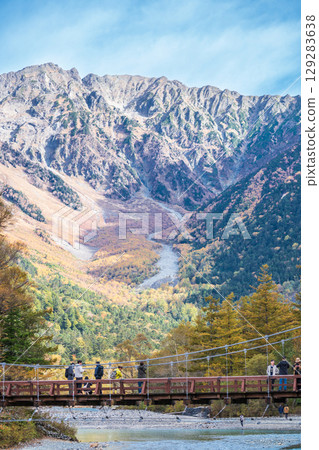 長野縣 上高地紅葉秋景 129283638