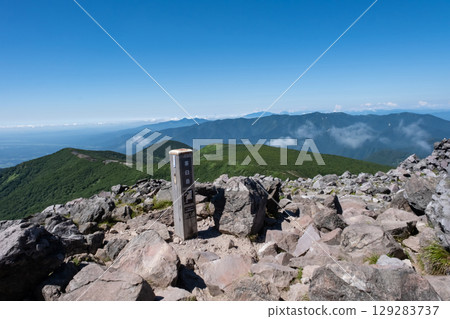 栃木縣那須山脈茶臼山頂的風景 129283737