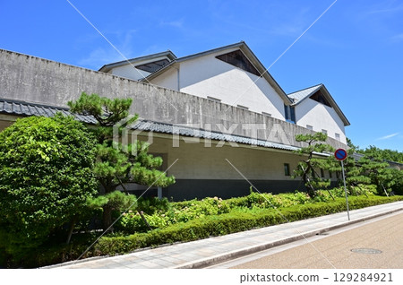 The exterior of the Fukui City Local History Museum 129284921