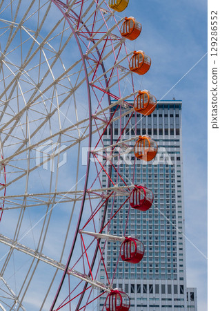 大阪臨空區的彩色摩天輪 129286552