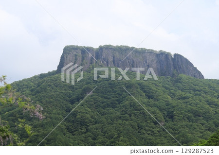阿魯博山 129287523