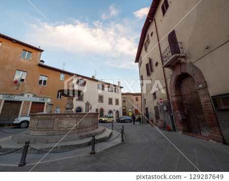 g Piazza dei Consoli, the elongated central square of Deruta in Umbria. g Piazza dei Consoli, the elongated central square of Deruta in Umbria. 129287649
