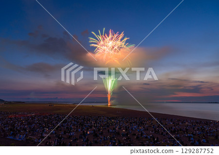 新潟縣：祇園柏崎祭海上煙火大會 129287752