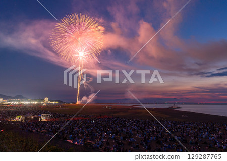 新潟縣：祇園柏崎祭海上煙火大會 129287765