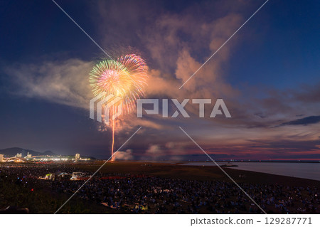 Niigata Prefecture: Gion Kashiwazaki Festival Sea Fireworks Display 129287771