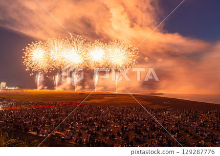 Niigata Prefecture: Gion Kashiwazaki Festival Sea Fireworks Display Niigata Prefecture: Gion Kashiwazaki Festival Sea Fireworks Display 129287776
