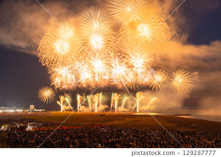 新潟縣：祇園柏崎祭海上煙火大會 129287777