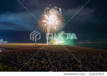 Niigata Prefecture: Gion Kashiwazaki Festival Sea Fireworks Display 129287825