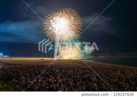 Niigata Prefecture: Gion Kashiwazaki Festival Sea Fireworks Display Niigata Prefecture: Gion Kashiwazaki Festival Sea Fireworks Display 129287826