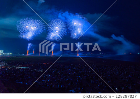 Niigata Prefecture: Gion Kashiwazaki Festival Sea Fireworks Display 129287827