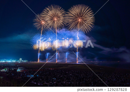 Niigata Prefecture: Gion Kashiwazaki Festival Sea Fireworks Display 129287828