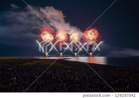 新潟縣:祇園柏崎祭海上煙火大會 新潟縣:祇園柏崎祭海上煙火大會 129287842