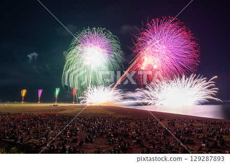新潟縣：祇園柏崎祭海上煙火大會 129287893