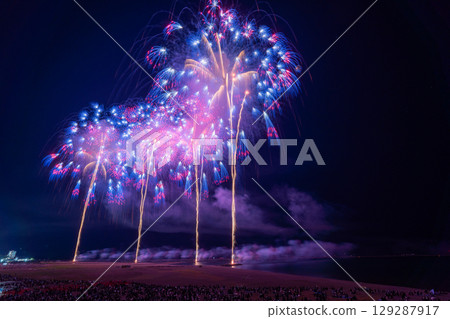 Niigata Prefecture: Gion Kashiwazaki Festival Sea Fireworks Display Niigata Prefecture: Gion Kashiwazaki Festival Sea Fireworks Display 129287917