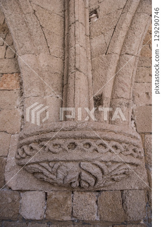 Greek elements of architectural decorations of buildings, columns, pommel and patterns 129290746