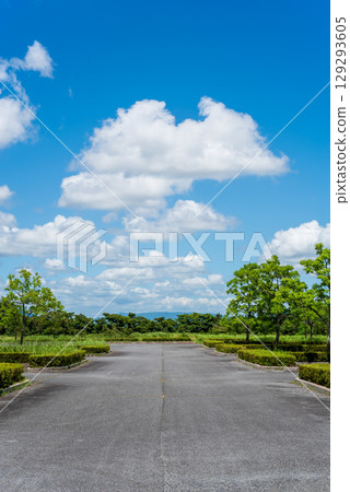 『夏日背景素材』清爽的藍天白雲 129293605