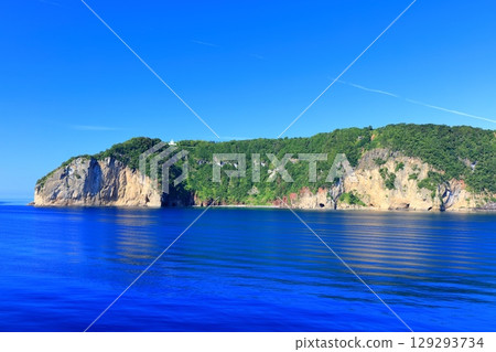 【島根縣】隱岐島(道後)岬角的爆炸火山口 【島根縣】隱岐島(道後)岬角的爆炸火山口 129293734