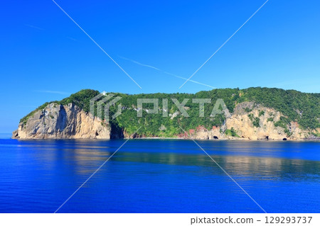 【島根縣】隱岐島(道後)岬角的爆炸火山口 【島根縣】隱岐島(道後)岬角的爆炸火山口 129293737