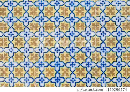 Portuguese glazed tiles 107 Portuguese glazed tiles 107 129296574