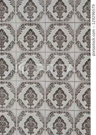 Portuguese glazed tiles 112 Portuguese glazed tiles 112 129296579
