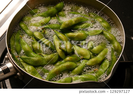 How to boil edamame 129297127