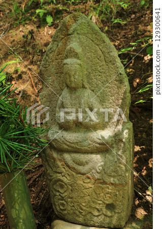 安曇野松尾寺的石佛像 安曇野松尾寺的石佛像 129300641