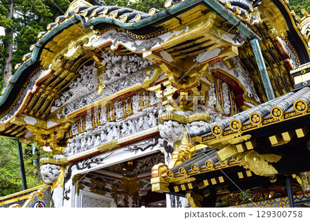 [Tochigi] The Gate of Nikko Toshogu Shrine: Feel the Weight of History 129300758