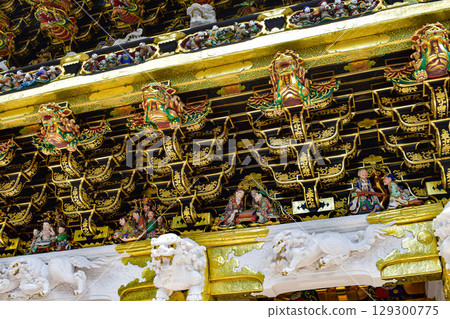 [Tochigi] The Gate of Nikko Toshogu Shrine: Feel the Weight of History 129300775