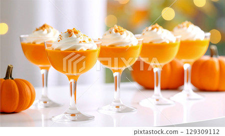 萬聖節玻璃甜點南瓜慕斯 萬聖節玻璃甜點南瓜慕斯 129309112