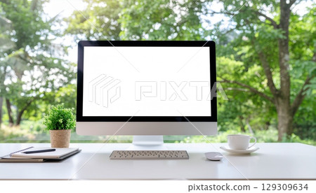 電腦螢幕是白色的,背景是清爽的森林。 AI 生成 電腦螢幕是白色的,背景是清爽的森林。 AI 生成 129309634