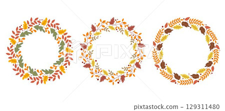 Set of round foliate wreaths with cranberry berries 129311480
