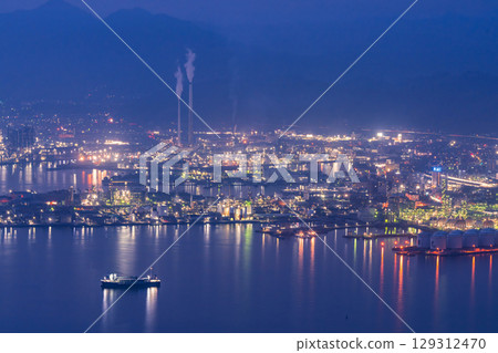 山口縣周南工業區及工廠夜景 129312470