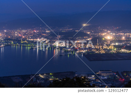 Shunan Industrial Complex and Factory Night View, Yamaguchi Prefecture 129312477