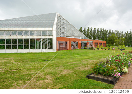 岩石見澤公園室內公園“四季彩館” 岩石見澤公園室內公園“四季彩館” 129312499