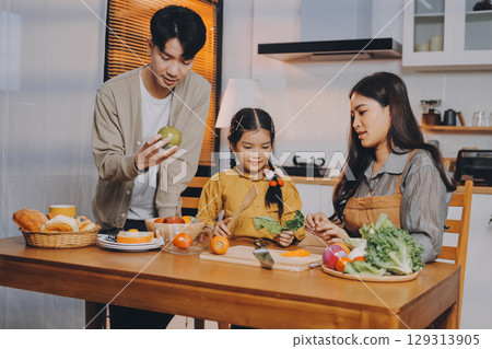 Family spends their free time together 129313905