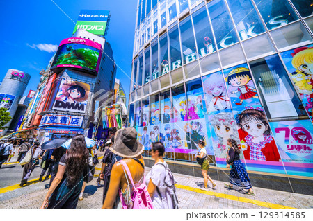 8月5日,日本東京城市景觀。入境旅遊持續火紅…雖然還不到中午,但澀谷已經擠滿了外國遊客。 (上午10:54) 8月5日,日本東京城市景觀。入境旅遊持續火紅…雖然還不到中午,但澀谷已經擠滿了外國遊客。 (上午10:54) 129314585