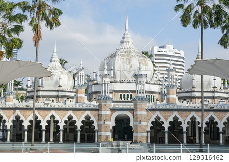 Masjid Jame, the oldest mosque in Kuala Lumpur Masjid Jame, the oldest mosque in Kuala Lumpur 129316462